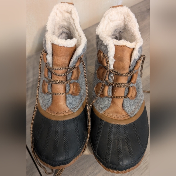 Sorel Duck Boots Women's 9 Brown Gray Faux Fur - Picture 1 of 16